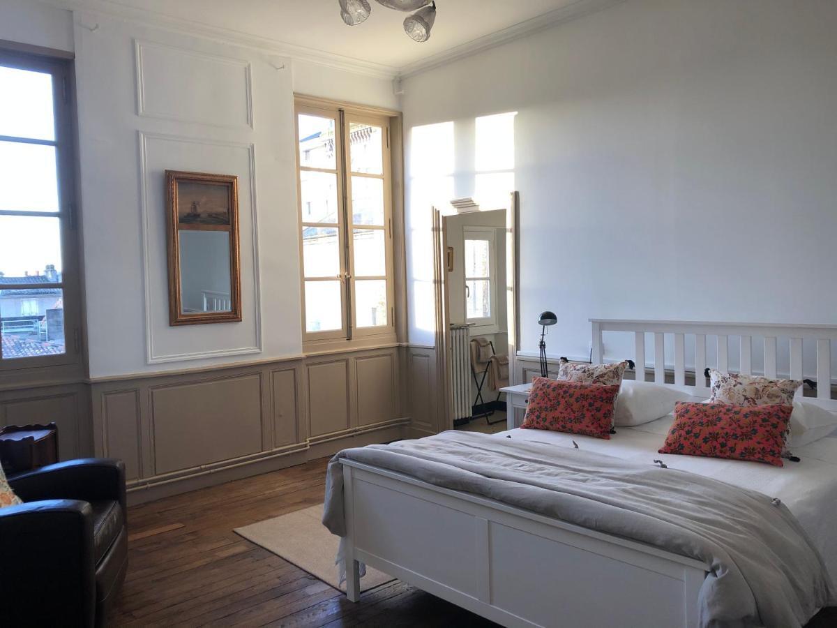 Beautifully Renovated Rooms On Place New York Angoulême Dış mekan fotoğraf
